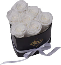 Cargar imagen en el visor de la galería, GLAMOUR BOUTIQUE 16 flores en forma de corazón