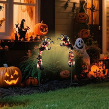 Cargar imagen en el visor de la galería, 2PCS Luces de estaca de jardín de Halloween solares Mano zombie Luces de camino de Halloween con arañas murciélagos