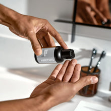 Cargar imagen en el visor de la galería, MANSCAPED® El kit de cuidado de la barba incluye champú y bálsamo hidratante UltraPremium, ln23 cepillo suave, peine y tijeras de precisión para aseo y recortar el vello facial