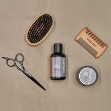 Cargar imagen en el visor de la galería, MANSCAPED® El kit de cuidado de la barba incluye champú y bálsamo hidratante UltraPremium, ln23 cepillo suave, peine y tijeras de precisión para aseo y recortar el vello facial