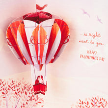 Cargar imagen en el visor de la galería, Tarjeta Desplegable Hallmark Paper Wonder San Valentín
