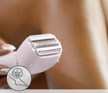 Cargar imagen en el visor de la galería, Afeitadora eléctrica Panasonic de 3 hojas para mujer