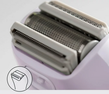 Cargar imagen en el visor de la galería, Afeitadora eléctrica Panasonic de 3 hojas para mujer