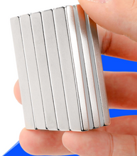 Cargar imagen en el visor de la galería, Imanes de neodimio fuerte con adhesivo de doble cara 60 x 10 x 5 mm