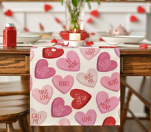 Cargar imagen en el visor de la galería, Camino de mesa de San Valentín