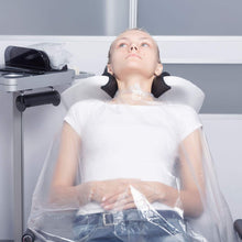 Cargar imagen en el visor de la galería, 100 delantal desechables de plastico negro o transparente