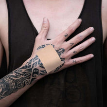 Cargar imagen en el visor de la galería, 24 parches invisibles para cubrir tatuajes, impermeables, a prueba de sudor