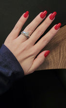 Cargar imagen en el visor de la galería, Big Apple Red (IS N25)