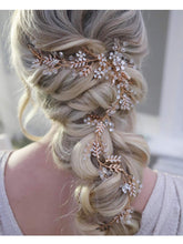 Cargar imagen en el visor de la galería, Diadema de boda con diamantes