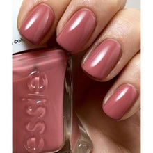 Cargar imagen en el visor de la galería, All dressed up (1108)