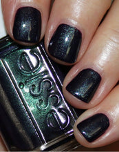 Cargar imagen en el visor de la galería, Dressed to the nineties (1941)