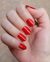 Cargar imagen en el visor de la galería, Coca-Cola Red (IS C13)