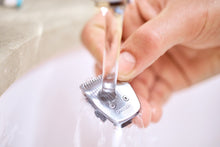 Cargar imagen en el visor de la galería, Philips Norelco 3000 Multigroom todo en uno NDP-3