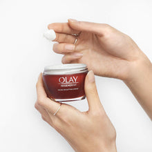 Cargar imagen en el visor de la galería, Hidratante facial con colágeno de Olay Regenerist Crema 1.7 oz