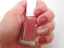 Cargar imagen en el visor de la galería, All dressed up (1108)