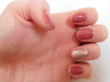 Cargar imagen en el visor de la galería, All dressed up (1108)