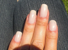 Cargar imagen en el visor de la galería, Adore a Ball (64/422)