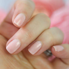 Cargar imagen en el visor de la galería, Blush-Worthy (520/1043)