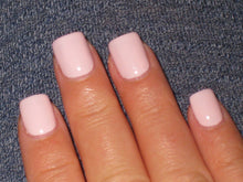 Cargar imagen en el visor de la galería, Romper Room (863)