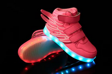 Cargar imagen en el visor de la galería, Tenis con diseño de alas y luces LED de 7 colores intermitentes recargables para niños NDP6