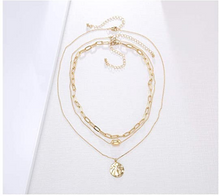 Cargar imagen en el visor de la galería, Collar largo con colgante en capas de oro NDP17