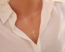 Cargar imagen en el visor de la galería, Collar con colgante de cruz pequeña para mujer NDP9