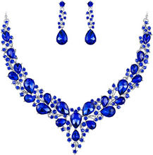 Cargar imagen en el visor de la galería, Juego de pendientes colgantes de cristal austriaco para mujer NDP34