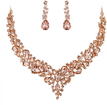 Cargar imagen en el visor de la galería, Juego de pendientes colgantes de cristal austriaco para mujer NDP34
