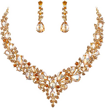 Cargar imagen en el visor de la galería, Juego de pendientes colgantes de cristal austriaco para mujer NDP34