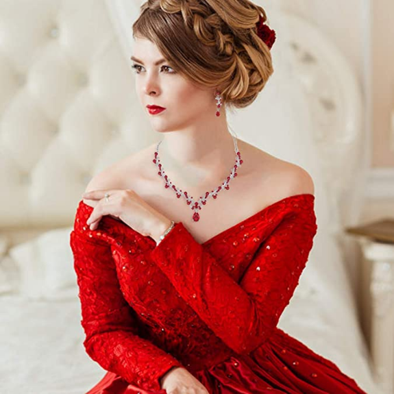 Joyería Aretes Con Vestido Rojo Aretes Con Vestido Rojo Aretes