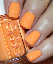 Cargar imagen en el visor de la galería, Soles on fire (1558)