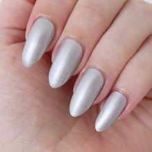 Cargar imagen en el visor de la galería, In My Orbit (1585)