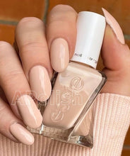 Cargar imagen en el visor de la galería, Orchestrated Style (1212)