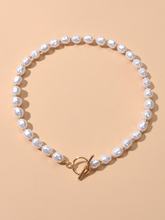 Cargar imagen en el visor de la galería, Collar de perlas de imitación con cuentas ✅