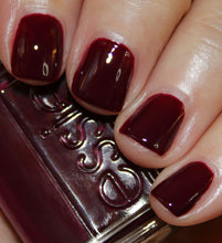 Cargar imagen en el visor de la galería, In the Lobby (935)