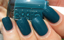 Cargar imagen en el visor de la galería, Go Overboard (782)