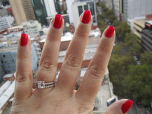 Cargar imagen en el visor de la galería, Really Red (90)