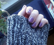 Cargar imagen en el visor de la galería, One Heckla of a Color! (NL I62)