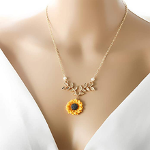 Cargar imagen en el visor de la galería, Collar Colgante Girasol Hoja De Perla NDP101