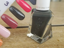 Cargar imagen en el visor de la galería, Buttoned Up (405)