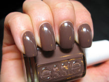 Cargar imagen en el visor de la galería, Mink Muffs (624)