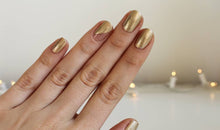 Cargar imagen en el visor de la galería, Getting Groovy (1885)