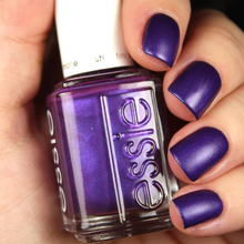 Cargar imagen en el visor de la galería, Hold’em Tight (1581)