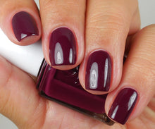 Cargar imagen en el visor de la galería, In the Lobby (935)