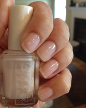 Cargar imagen en el visor de la galería, Adore a Ball (64/422)