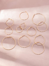 Cargar imagen en el visor de la galería, 6 pares de pendientes de aro de metal ✅