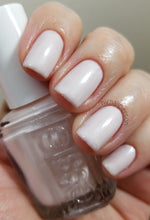 Cargar imagen en el visor de la galería, East Hampton Cottage (448)