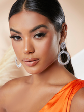Cargar imagen en el visor de la galería, Aretes colgantes redondos con dije ✅