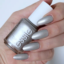 Cargar imagen en el visor de la galería, In My Orbit (1585)