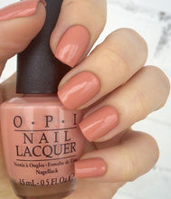 Cargar imagen en el visor de la galería, A Great Opera-Tunity (NL V25)